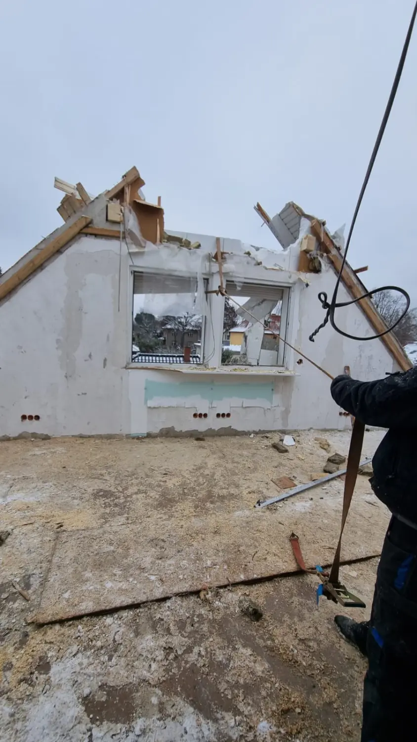 Abbrucharbeiten von Patrick Ott