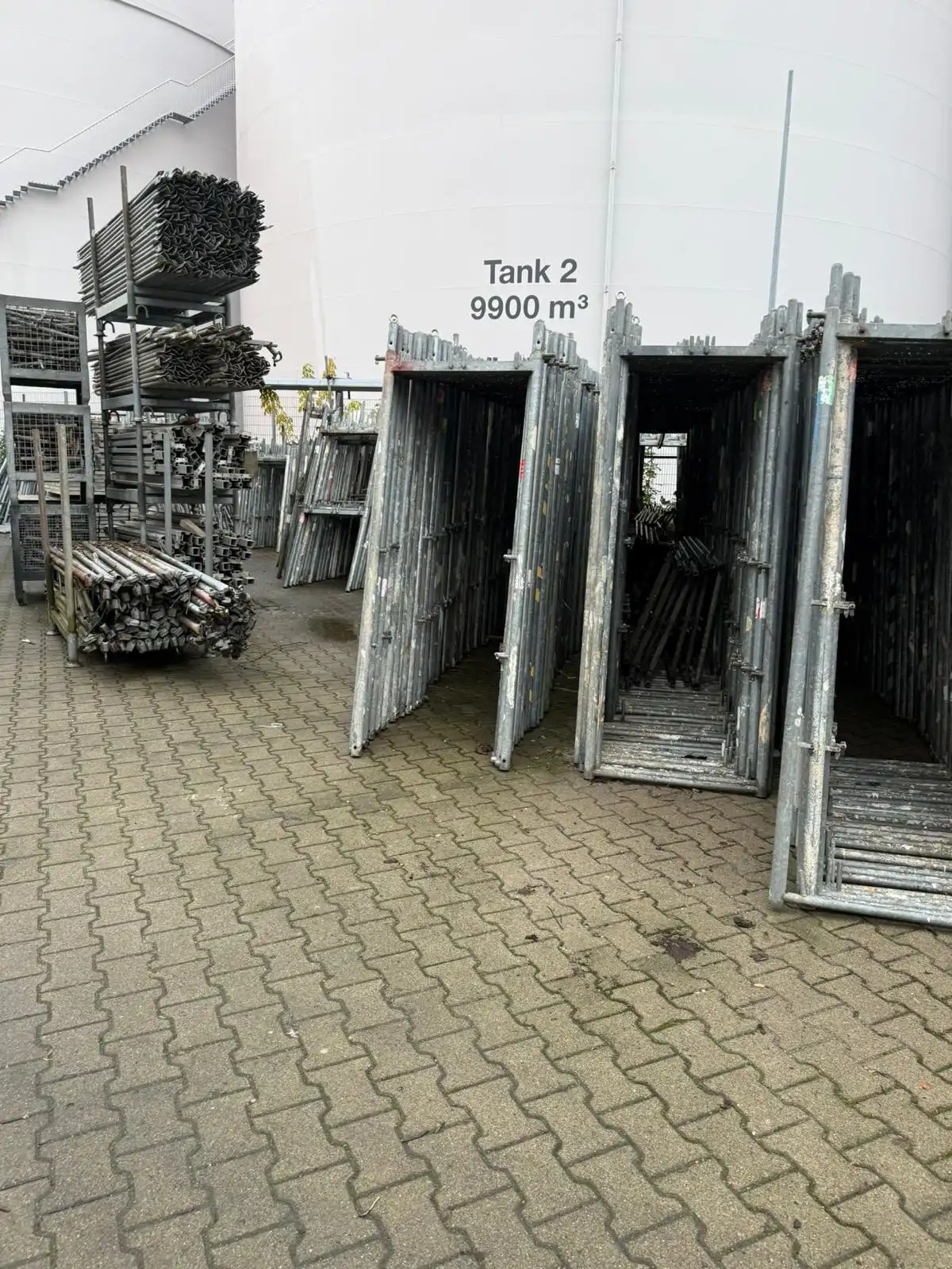 Patrick Ott auf der Baustelle