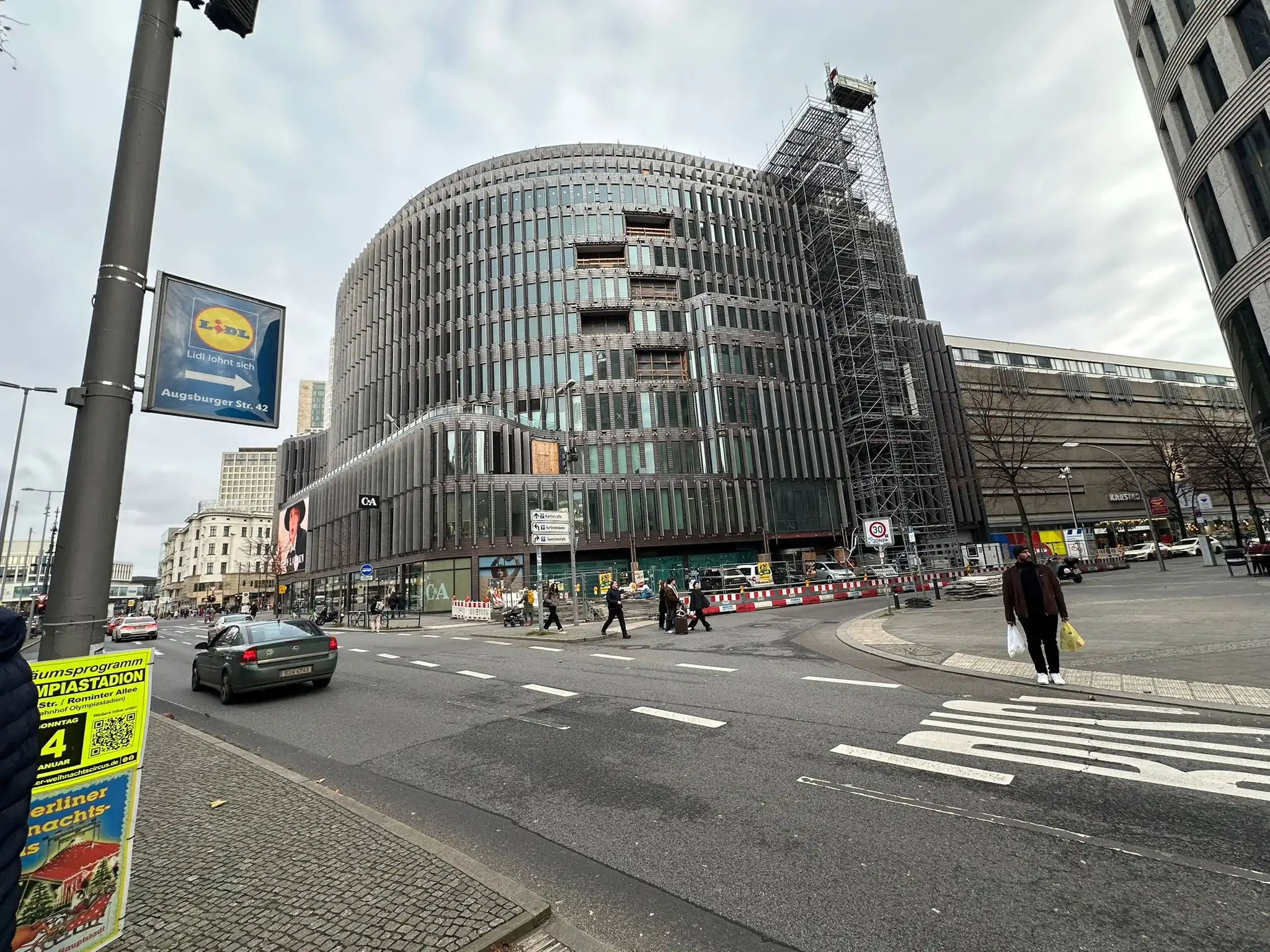 Abbrucharbeiten von Patrick Ott