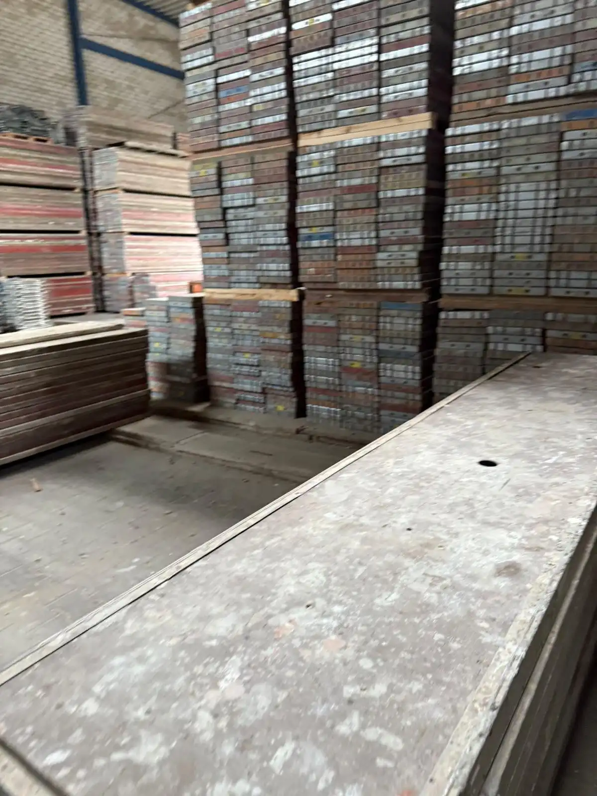 Patrick Ott auf der Baustelle