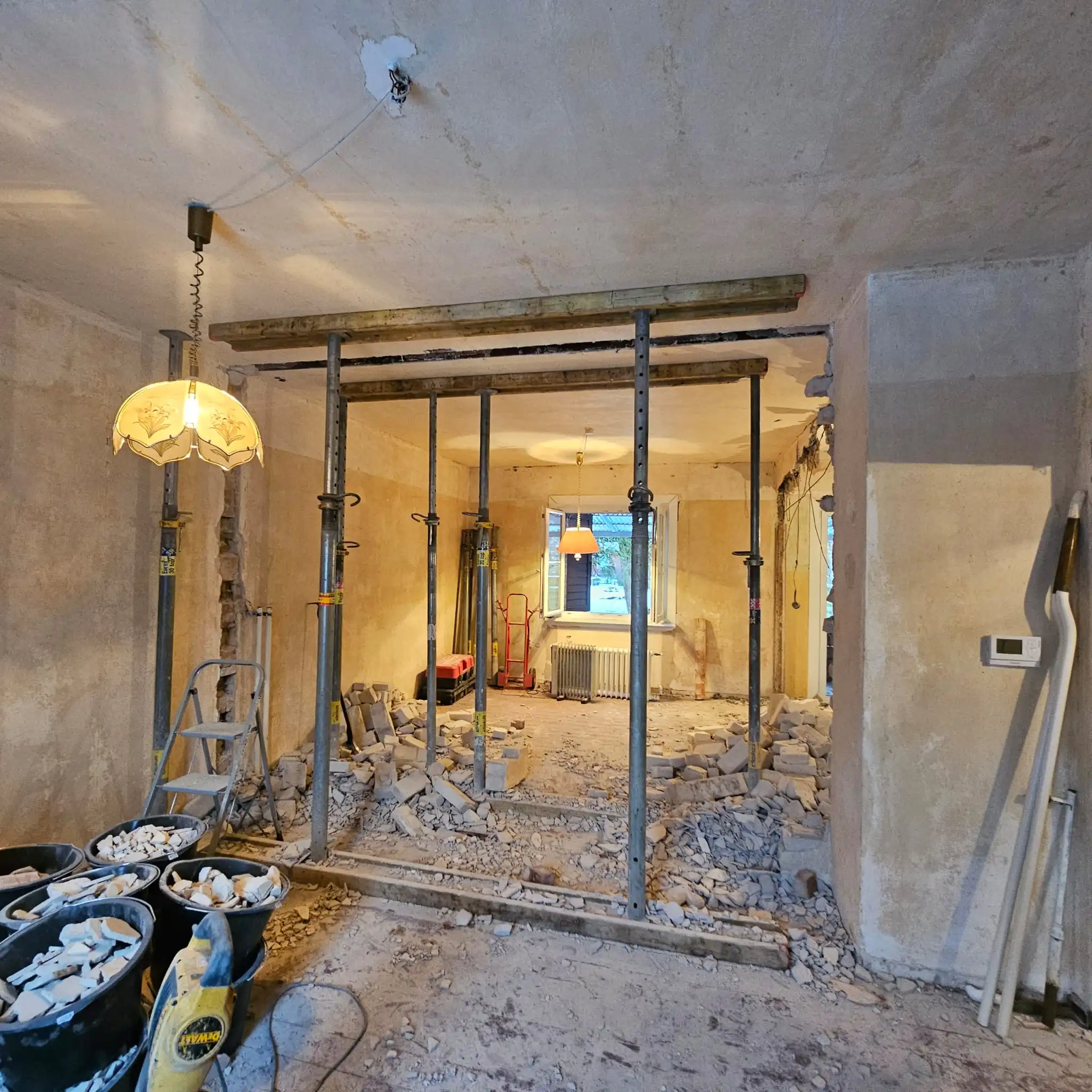 Patrick Ott auf der Baustelle