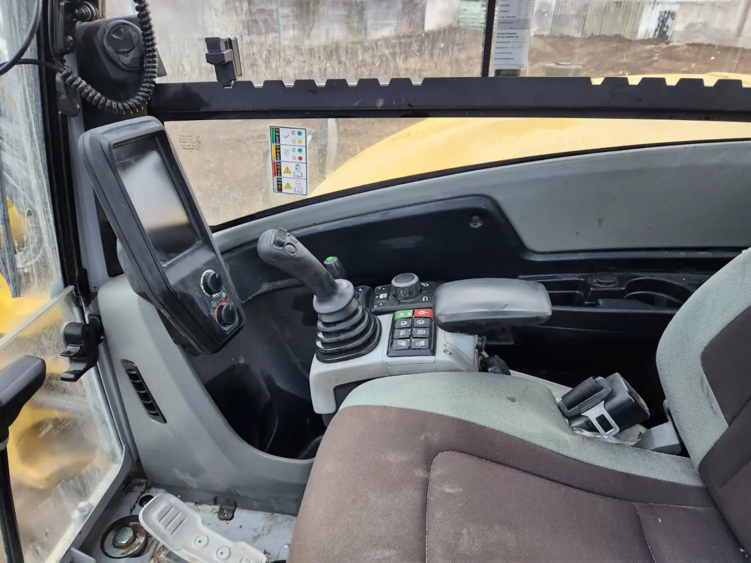 Schmutzige Autoräumarbeiten von Patrick Ott